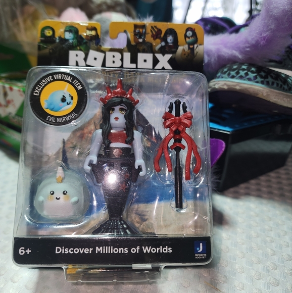 ROBLOX Other - ROBLOX NEW IN BOX SOROITY DARK MERMAID FIGURINE
